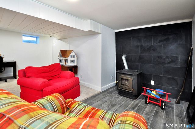 456 Plainville Avenue, Farmington, CT 06085