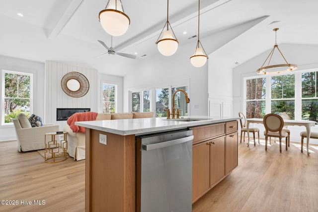 1643 Deerfield Drive SW, Ocean Isle Beach, NC 28469