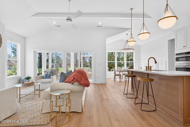 1643 Deerfield Drive SW, Ocean Isle Beach, NC 28469