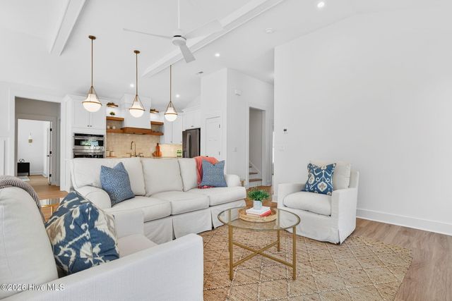 1643 Deerfield Drive SW, Ocean Isle Beach, NC 28469