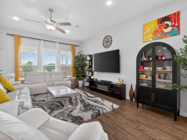 636 Corner Post Path, Celina, TX 75009