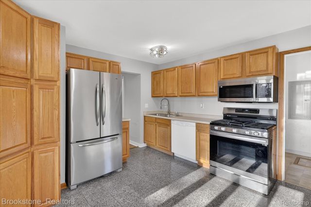 10972 Van Buren Street, Van Buren Charter Township, MI 48111