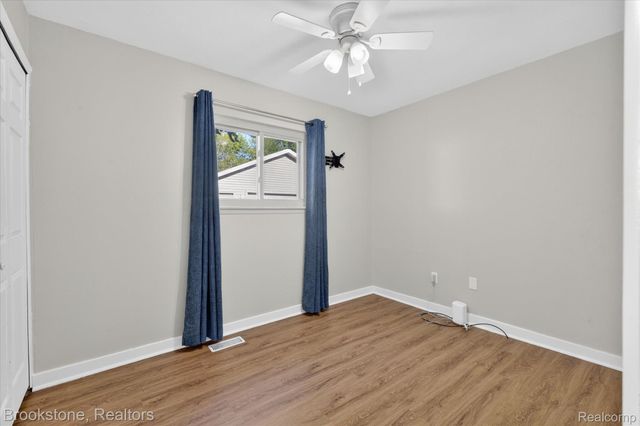 10972 Van Buren Street, Van Buren Charter Township, MI 48111
