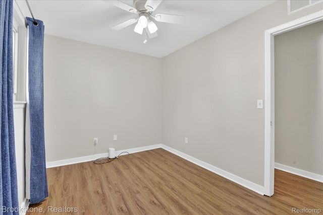 10972 Van Buren Street, Van Buren Charter Township, MI 48111