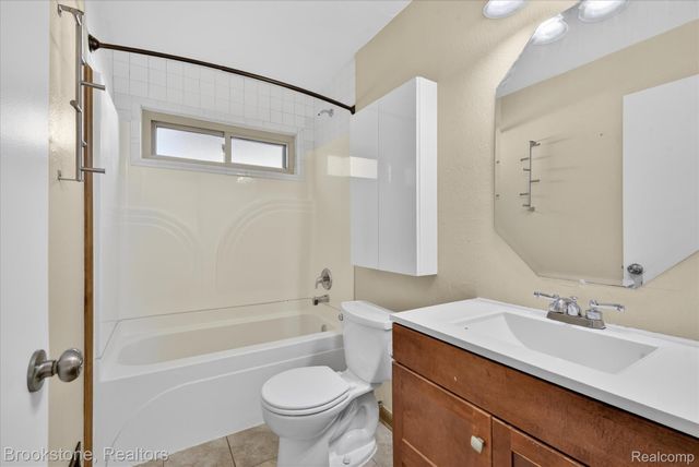 10972 Van Buren Street, Van Buren Charter Township, MI 48111