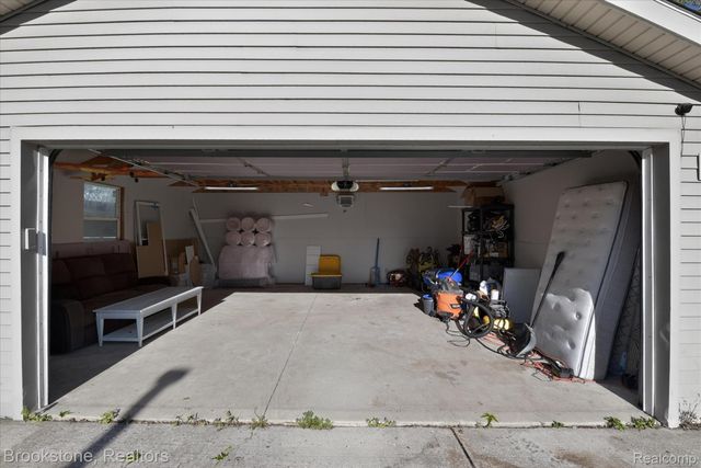 10972 Van Buren Street, Van Buren Charter Township, MI 48111