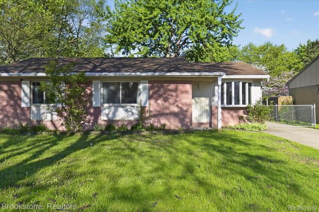 10972 Van Buren Street, Van Buren Charter Township, MI 48111