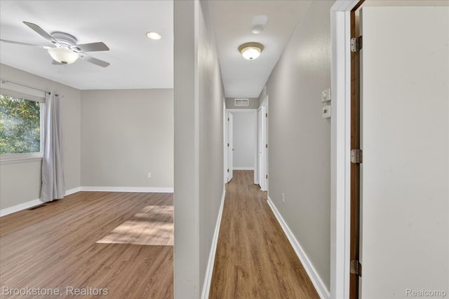 10972 Van Buren Street, Van Buren Charter Township, MI 48111