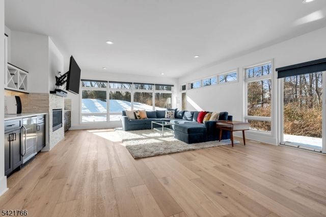 30 Kokora Ave, Montville Twp., NJ 07045
