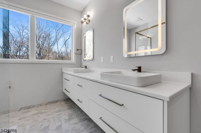 30 Kokora Ave, Montville Twp., NJ 07045