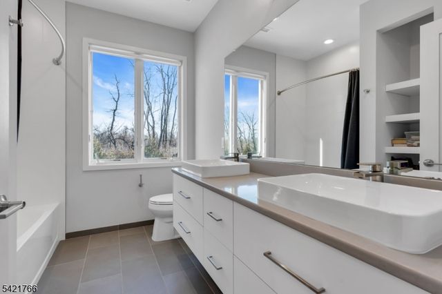 30 Kokora Ave, Montville Twp., NJ 07045