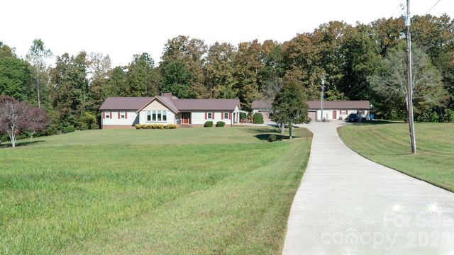 1368 Cajah Mountain Road, Hudson, NC 28638