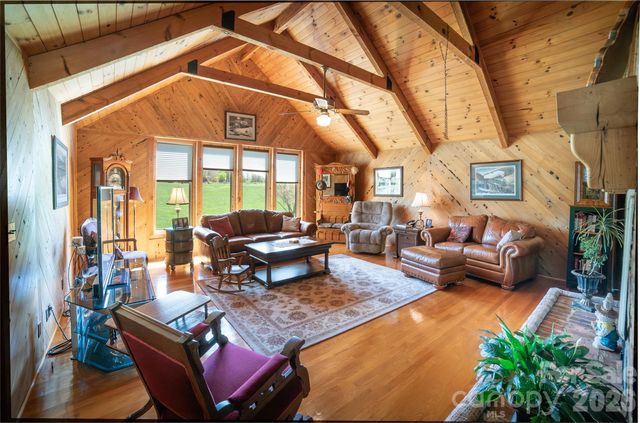 1368 Cajah Mountain Road, Hudson, NC 28638