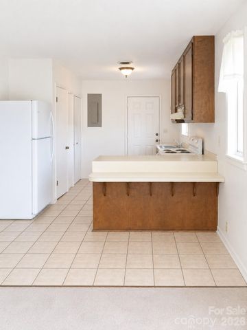 1368 Cajah Mountain Road, Hudson, NC 28638