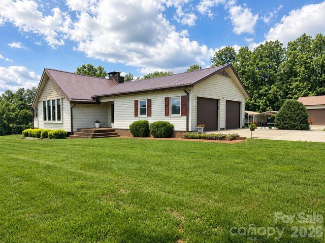 1368 Cajah Mountain Road, Hudson, NC 28638