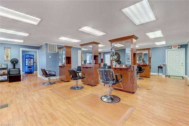 1418 Freeway Drive, Reidsville, NC 27320