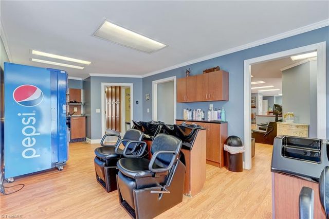 1418 Freeway Drive, Reidsville, NC 27320