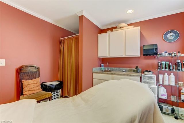 1418 Freeway Drive, Reidsville, NC 27320