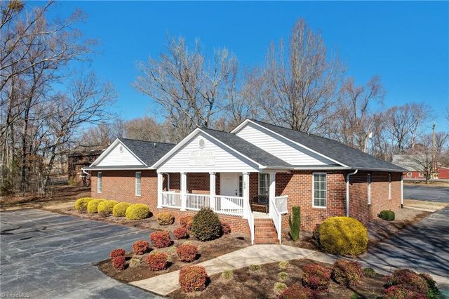 1418 Freeway Drive, Reidsville, NC 27320