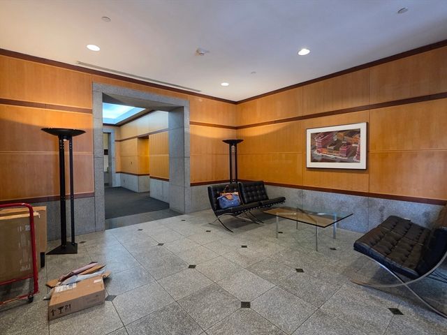 931 Massachusetts Ave 303, Cambridge, MA 02139