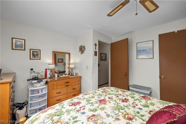 829 Delaware Avenue, Elyria, OH 44035