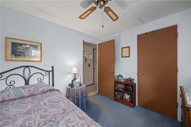 829 Delaware Avenue, Elyria, OH 44035