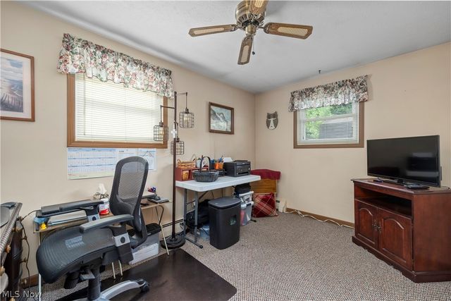 829 Delaware Avenue, Elyria, OH 44035