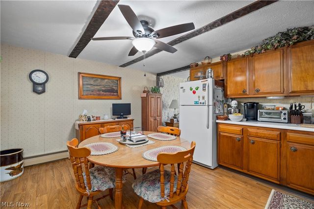 829 Delaware Avenue, Elyria, OH 44035
