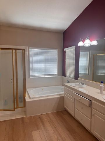 2616 E Omaha Avenue, Fresno, CA 93720
