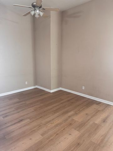 2616 E Omaha Avenue, Fresno, CA 93720