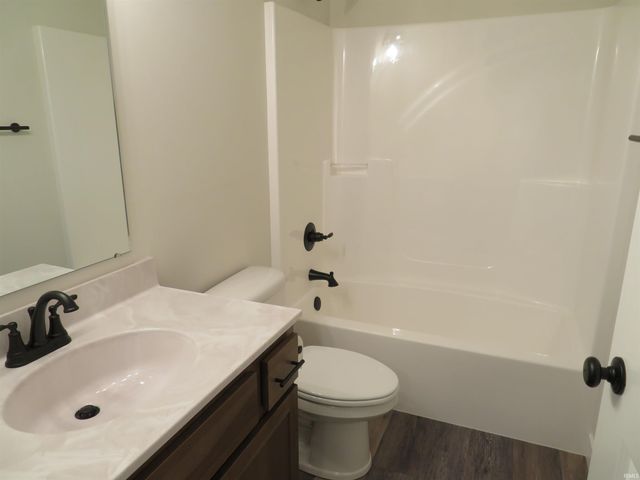 18497 Falcons Lair Court, New Paris, IN 46553