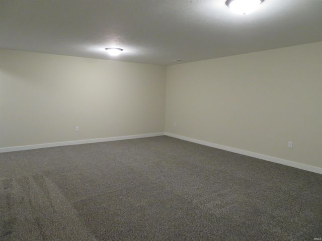 18497 Falcons Lair Court, New Paris, IN 46553