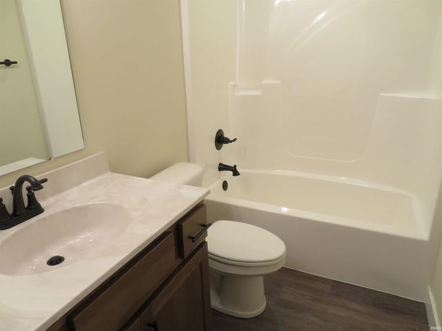 18497 Falcons Lair Court, New Paris, IN 46553