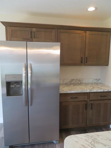 18497 Falcons Lair Court, New Paris, IN 46553