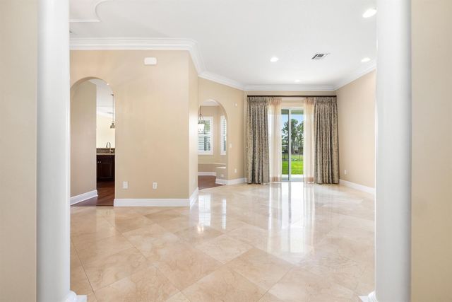 12878 N 70th Pl Place N, West Palm Beach, FL 33412