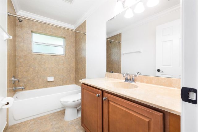 12878 N 70th Pl Place N, West Palm Beach, FL 33412