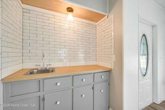 811 Silverthorn Court, Barefoot Bay, FL 32976