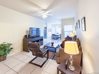 6160 Eckhert Rd Apt 1717, San Antonio, TX 78240