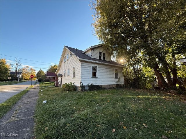 802 W Laclede Avenue, Youngstown, OH 44511
