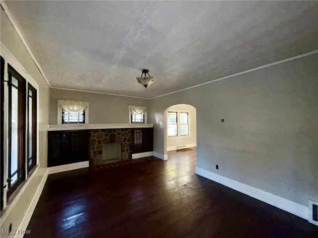 802 W Laclede Avenue, Youngstown, OH 44511