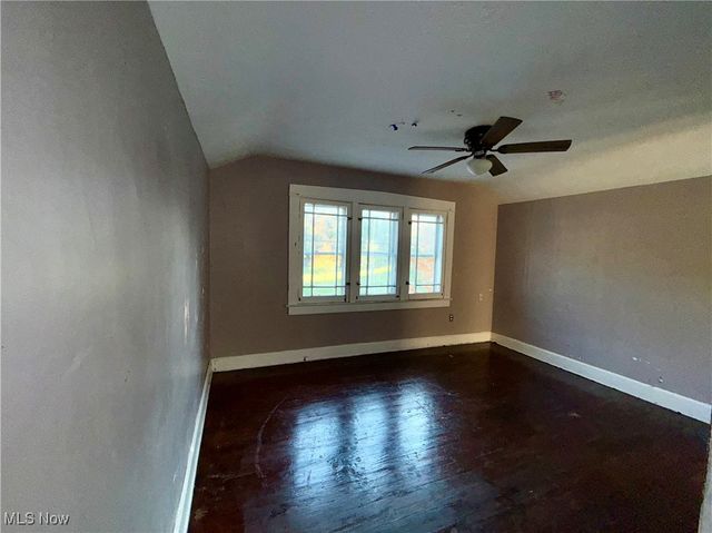 802 W Laclede Avenue, Youngstown, OH 44511