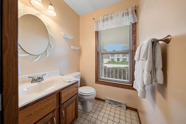 1960 CHARLES STREET, De Pere, WI 54115