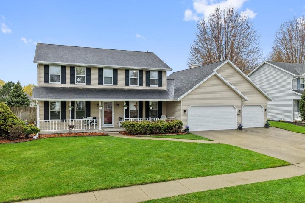 1960 CHARLES STREET, De Pere, WI 54115