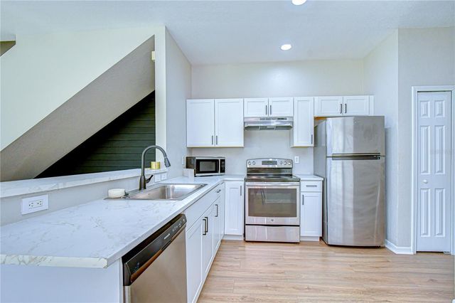 10983 WINTER CREST DRIVE, Riverview, FL 33569