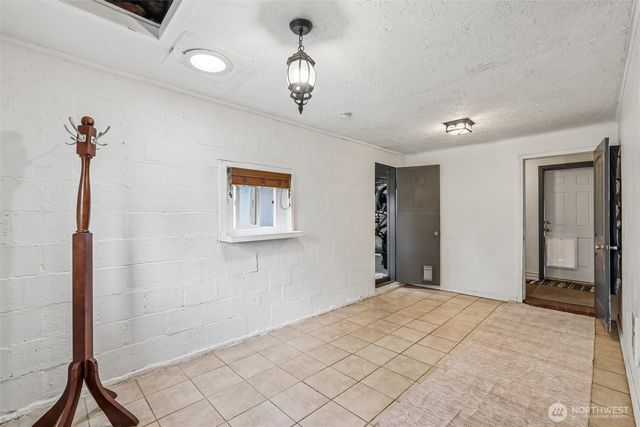 1019 W 37th Street, Vancouver, WA 98660