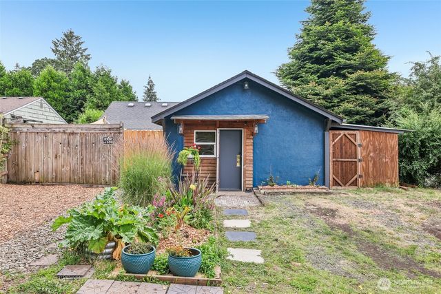1019 W 37th Street, Vancouver, WA 98660