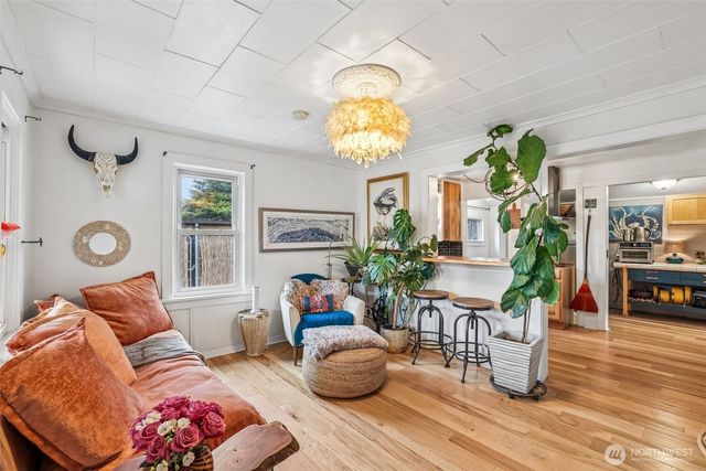 1019 W 37th Street, Vancouver, WA 98660
