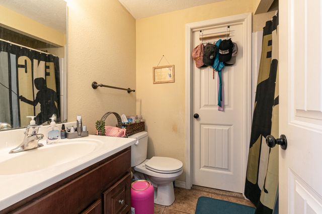 535 E Whiteside Street, Springfield, MO 65807