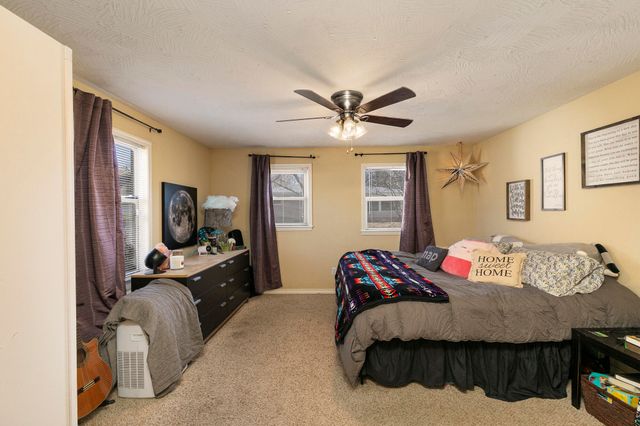 535 E Whiteside Street, Springfield, MO 65807