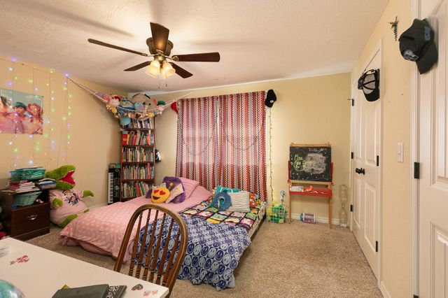 535 E Whiteside Street, Springfield, MO 65807